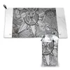 Serviette à boussole à séchage à sec rapide salle de sport de salle de sport portable mandala noir et blanc doodle soupme sueur-absorbant de séchage rapide poche