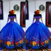 2022 Vintage Royal Blue Mexican Sweet 16 Robes Charro Fleur brodée Satin hors de l'épaule Quinceanera Robe Illusion Long Sleev 307J