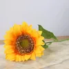 Fleurs décoratives 5 PCS / Set Artificiel Sunflower Silk Flower Fausse plante pour le bureau de mariage décorations de salon