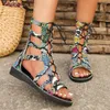 Chaussures décontractées Femmes Sandales 2024 Fashion Summer Sexy Cross Strap Round Round Toe Open Back Zipper Snake Patter