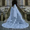 Bröllopshårsmycken V146 Luxury Wedding Veil Long Cathedral Bridal Veils 1 Tier Lace Appliques Edge Mantilla Wide Wedding Accessories for Bride
