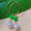 Boucles d'oreilles en peluche blanc rond rond en vert jade sculpture or minimaliste cristal diamant à la main à la main à la main