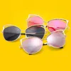 Vintage Cat Eye Women Hollow Out Out Sunglasses Merkontwerper Pink Zonneglazen Metalen frame Mirror Lens Hot Eyewear Polarisatie Zonneglas 13