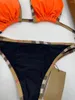 Simile da bagno femminile designer bikini set rosa floreale per baresino femminile.