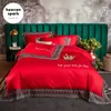 Наборы постельных принадлежностей 8 цветов роскошные кружева Home 4pcs Сплошная вышивка 100 -х