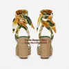 Sandálias Multi cores fitas de cetim floral