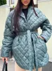 レディースジャケットミッドレングスコートレディースウィンタージャケット女性用エレガンスの快適な女性用暖かいキルティング韓国のファッションストリートウェア