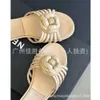 Designer sandalen vrouwen kleine sandalen slippers chenel dames buitenkleding camellia bloem open teen platte bodem flip flop strandschoenen