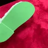 Chunky hälhanddukplattformar strand sandaler kvinnor designer slingbacks sandaler brev glid på mules fårskinn quiltad klassisk toffel justera vrist för vaktion