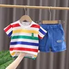 Summer Cartunone Dinosaur Fashion Children Oneck Tshirtshortsbag Baby Boys Girls Girls Set Set Kids Suitsuits 240511