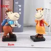 Figurines décoratives 2pcs Creative Resin Craft Cartoon Cartoon Couple Po Props Cow Small Ornaments Chambre Decoration Home Decoration Anniversaire Wholesale