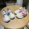 Sandalen voor kinderen 2024 Zomer Nieuwe Girls Sport Strandschoenen Kidschoenen Big Boy's roterende knop Zomer Kinderschoenen Mix Bestel gratis verzending zonder doos