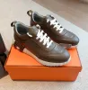 Berühmte huschende Sneaker-Designer Wildleder Freizeitschuhe Trainer Atmungsaktives Patchwork-Netz Running Schuh Frauen Männer Sprung Sneaker Non-Rutsch-Gummi Flachschuh mit Kasten