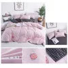 Ensemble de literie 4pcs Ensemble de mode pur polyester simple mignon A / B Modèle double face simplicité lit aheet couvre-oreiller couvercle