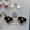 المصمم Clover Stud arring intage Four Leaf Clover Charm أقراط الخلفية الأم لطلاب الفولاذ المقاوم للصدأ الذهب أقراط للنساء هدية مجوهرات الزفاف SPC