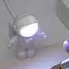 テーブルランプ宇宙飛行士宇宙飛行士USBナイトライトLEDクリエイティブブックコンピューターキーボードは調整可能