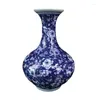 Estatuetas decorativas antigas antigas velhas azuis e brancos de prunus mume vaso de estudo chinês de porcelana decoração artesanato em cerâmica