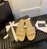 Qualitäts Sandale berühmte Designerin Frau Slipper Mann Luxus Schuh Lambleder gestepptes Leder mit Kiste schneller Versandkomfort einfach zu tragen Lady Lock Flat Slide