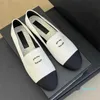 Moda de moda clássica de couro deslizante em sapatos planos LoaFer Womens Luxury Designer Dress Shotos calçados de fábrica