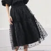 Jupes d'automne polka dot rétro plissé haute taille corps mince organza flatteur de jupe noire streetwear doux et élégant