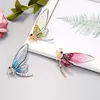 Broches 2024 Vintage Femmes Crystal Dragonfly Badge Pin Zircon Élégant Écharpe Collier épingles Mariages Bijoux Party Bijoux Bijoux