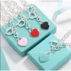 S925 Silver TiffanyJewelry Heart Pendants V Gold Material Simple and Fashion Noustal Classic Diamond Pearl Collier