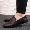 Chaussures décontractées Homme Boat Shoe Vérine en cuir Men Haleine Slip sur la conduite à la main les mocassins à la main