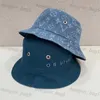 Casquette Bucket kapelusze męskie damskie szerokie grzbiet czapki designerskie czapki dwustronne czapkę Washbasin Hat swobodny rybakowy kapelusz lato nowa czapka ochrony przeciwsłonecznej