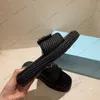 2024 New Straw Weave Slipper Designer Sandal Platform Raffias Slippers Womans Mens Summer Flat Heel Casual Flip Flops Outdoors Pool Sliders Beach Sandals