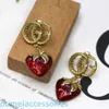 2024 NOVA marca de designer Antiqueearrings French Light Double Strawberry Pinging for Womens Trendy simples versátil com pequenos e brincos