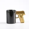Tasses créatives en céramique tasse café 3D modélisation de couleur glaçure or et pistolet argenté pistolet d'eau personnalisée