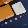 Armband Designer Vierblatt Clover Pink Armband Star Internet Rot mit dem gleichen Designerschmuck für Frauen, um Armbänder zu verleihen