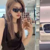 Blackout Sonnenbrille Bs trendiger neuer kleiner Rahmen für weibliche Internet -Prominente.Straßenfoto von Zhou Jieqiong mit derselben quadratischen Katzen -Auge -Sonnenbrille aufgenommen