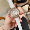 Fashion Diamond Womens Watches Top Brand Кожаный ремень 32 мм роскошные леди часы хрустальные наручные часы для женщин день рождения день Святого Валентина Рождественский подарок Relojes Mujer