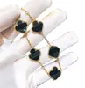 Klassisk mode 4 Leaf Clover Charm Armband Bangle Chain 18K Gold Agate Shell MotherofPearl för Womengirls Link0029432807