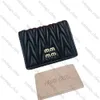 Дизайнерский кошелек высококачественный MM Мини -плиссированная маленькая сумка, популярная в Интернете для женщин, модная короткая сумка для смены рот красный пакет кожа