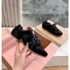 Top de qualité Black Walk Run Shoe Leather Fashion Luxury Luxury Sneaker Spring and Fall Miui Men Designer Sports Tennis Chaussures décontractées Femmes Sunny Outdoors Trainer Low New Style