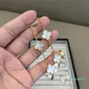 Diseñador de brazalete clásico de trébol cinco pulseras de flores de lujo de lujo pulsera de amenazas de oro de 18 quilates diamantes de acero inoxidable de acero inoxidable