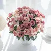 Decoratieve bloemen 1 stks 5 vorken 6heads rozen bundel kunstmatige voor kerstkrans thuis vaas accessoires bruiloft buitentuin boog decor