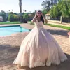 2022 Abiti da quinceanera sbalorditivi Vedi sebbene Top Sweetheart Lace-up Applique Ball Gowns Sweet 16 Abito DE SEIREE sera Wea 265e