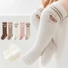 Chaussettes pour enfants longues chaussettes bébé Nouveau hiver pour enfants doux chaussettes chaudes élastiques coton girl bébé mignon dessin animé chaussettes désossées 0-5y d240513