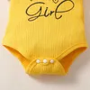 Kleidungsstücke Sommer Neugeborene Baby Frauen Kleidung Set mit gelb plissierten, gerippten eng sitzenden Kleidung Blumenhorts Stirnband Baby Mode 3pcs Kleidung Setl2405