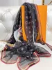 2024 Top Designer Print Silk Scarf Scarf для женщин для женщин роскошная мода с длинной ручкой шарфы парижские плечевые тота