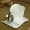 Muggar Creative Gift Fashion Design Zakka Söta älskare Hjärta keramiska kaffemugg set mjölk frukost te ring vit kopp för par