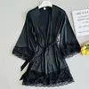 Roupas em casa Bride Bride Wedding Morning Vestio de renda Hem Bathrobe Kimono Lady Lady Sleepwear Awear V-Nightwear Lingerie íntima