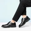 Casual Shoes 2024 Spring Autumn Platforma moda Men Business Formal jasna twarz patent skórzana skóra Brock Men's Lace Up