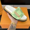 2024 Sandaalslipper Grijs Zwart Sandaal Originele man Designer Slipper voor Mans Luxe Slipper Huis Womens Green Pink Platform schoenen 35-45