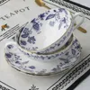 Kubki ins luksusowy kości China Puchar kawy z talerzem brytyjski zestaw herbaty kwiat wzór europejskiego koreańskiego chińskiego stylu 150 ml