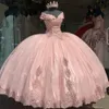 2021 Robes de quinceanera rose robe de bal en tulle gonflé sur les manches de la bonnet d'épaule Appliques en dente