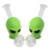 Großhandel protable Schädel Silikon Tabakrohre farbenfrohe abnehmbare kreative Mini Alien Handlöffel Trockener Kräuterrohr mit Glasrauchschale